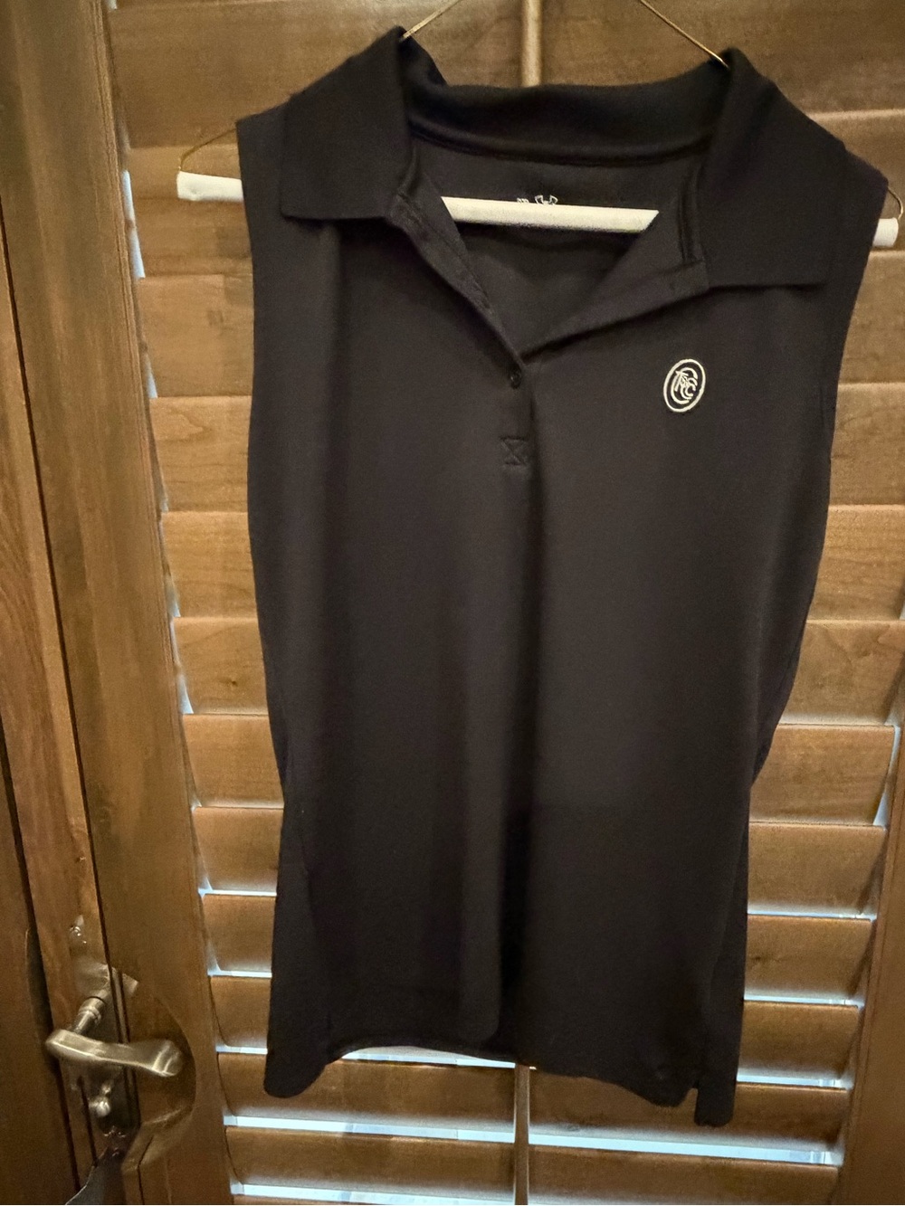 Under Armour Sleeveless Polo  with Logo of Cherokee Town & Country Club Atlanta